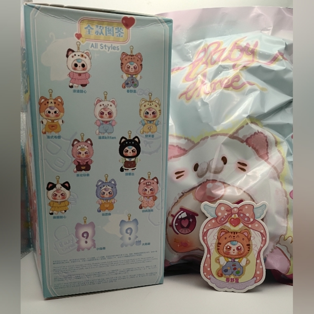 Baby Three Kitten Wardrobe With Special Moving Eyes - Picture 2 of 6